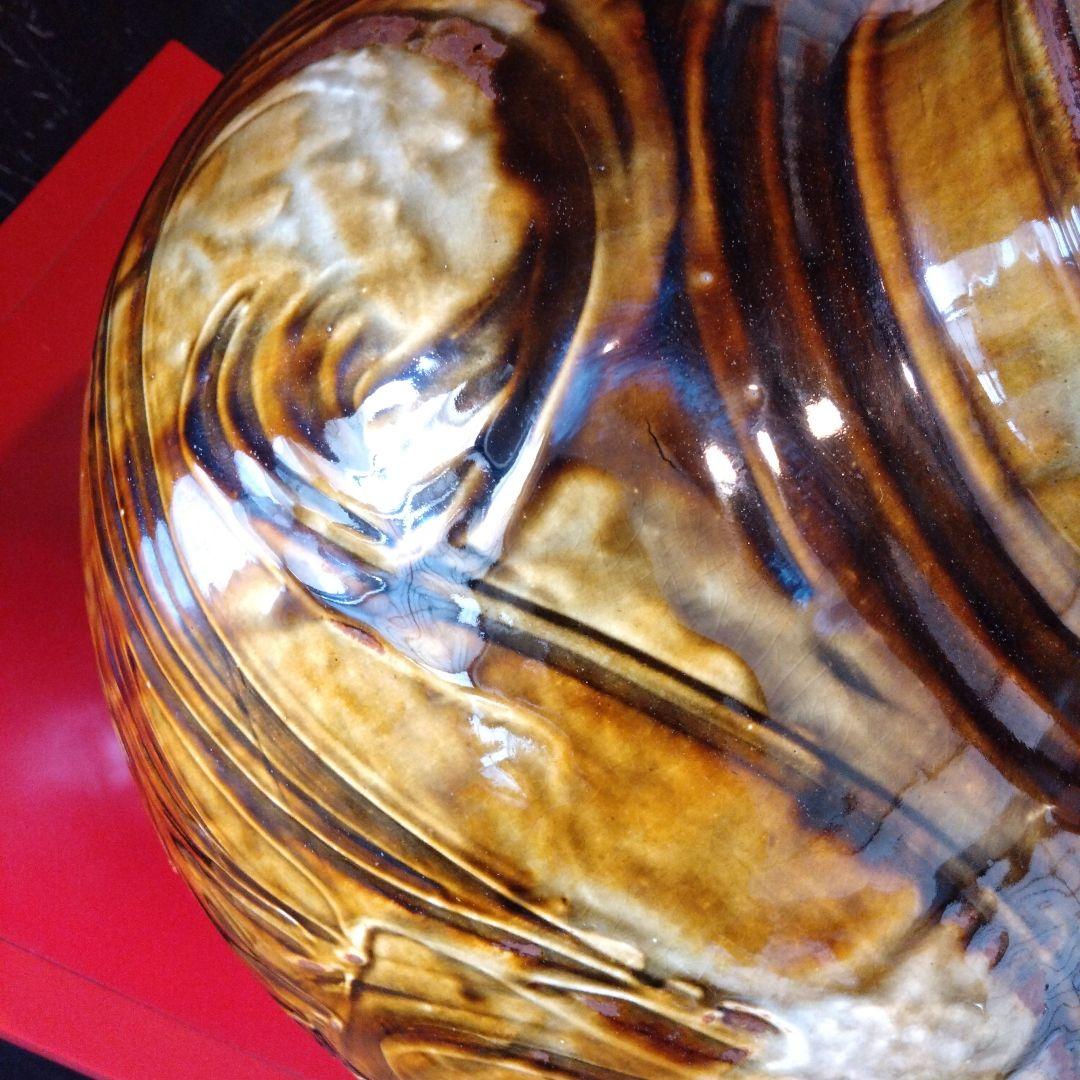 陶器-彫刻模様のある壺屋焼の壺