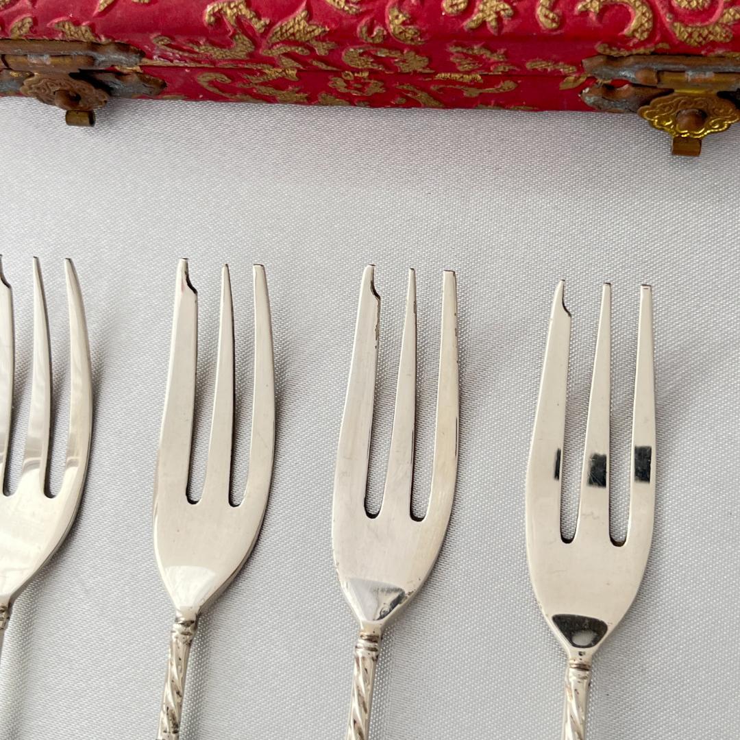 【ドイツ】 ケーキフォーク 6本 【シルバープレート】金彩風ケース