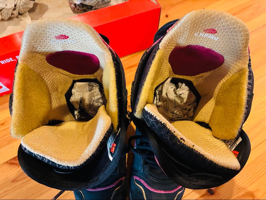 【セール中】【交渉可】Burtonスノーボードブーツ ・パープル・27.5㎝