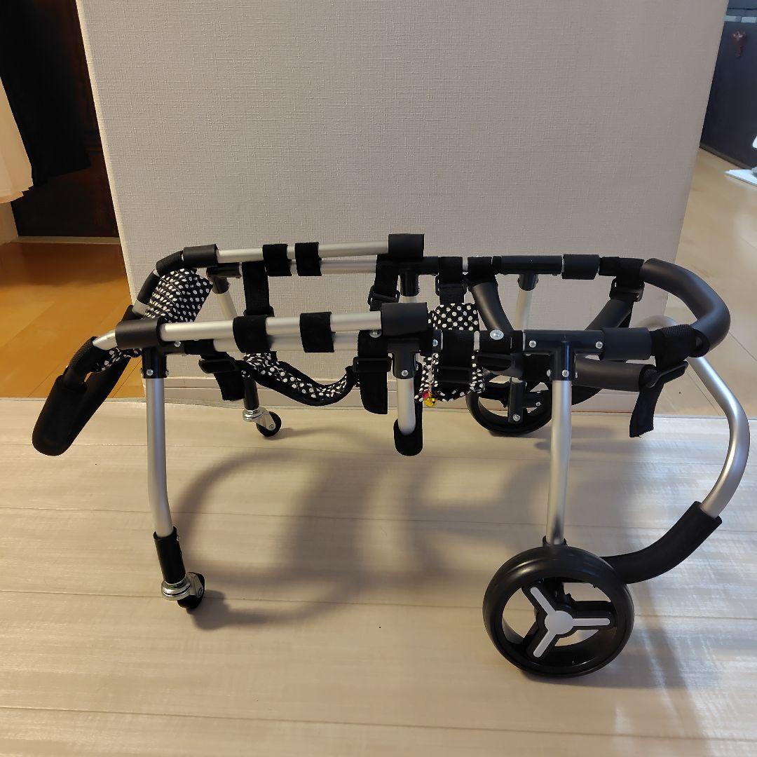 中型犬用車椅子　顎乗せ付き