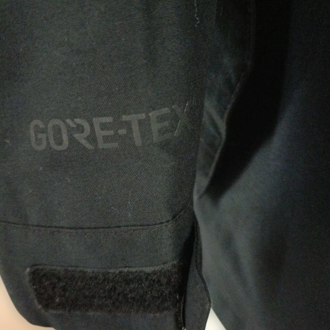 バートンスノーボードウェア　ブラック ゴアテックス　L　150
