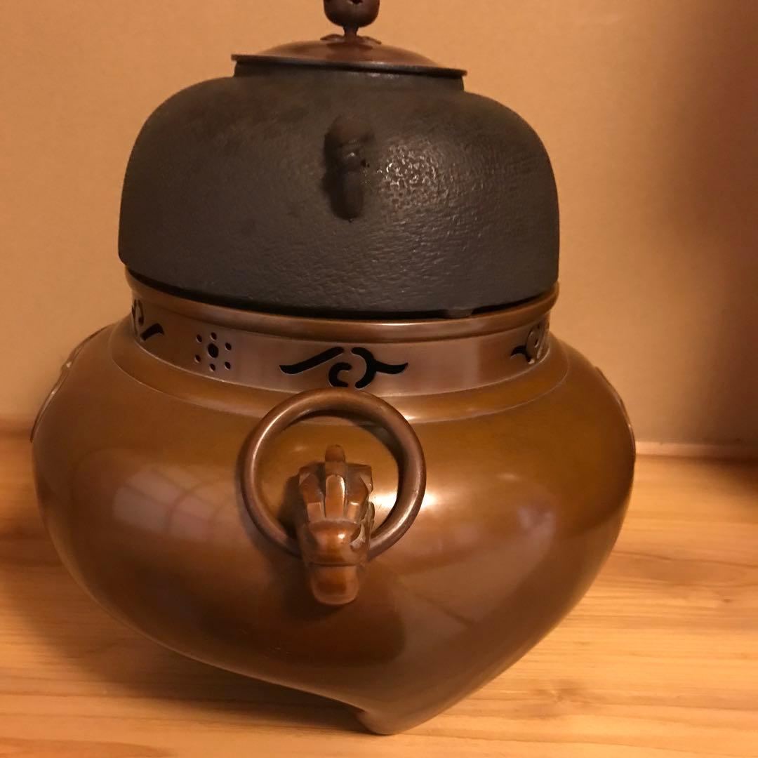 寿兵衛造の唐銅切合風炉釜