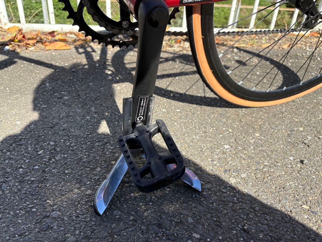 CANOVER レッド ロードバイク ダイヤルロック付き