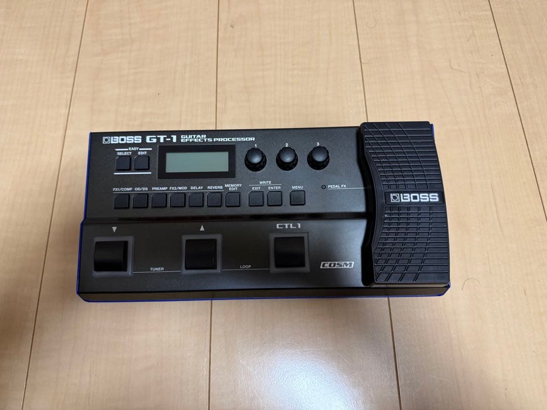 BOSS GT-1 ギター　マルチエフェクター