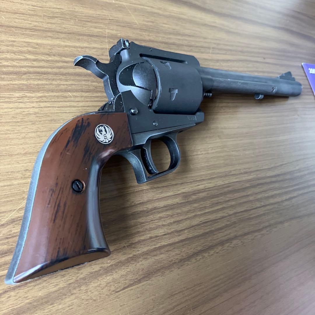 マルシン スーパーブラックホーク7.5インチ　ガスガン