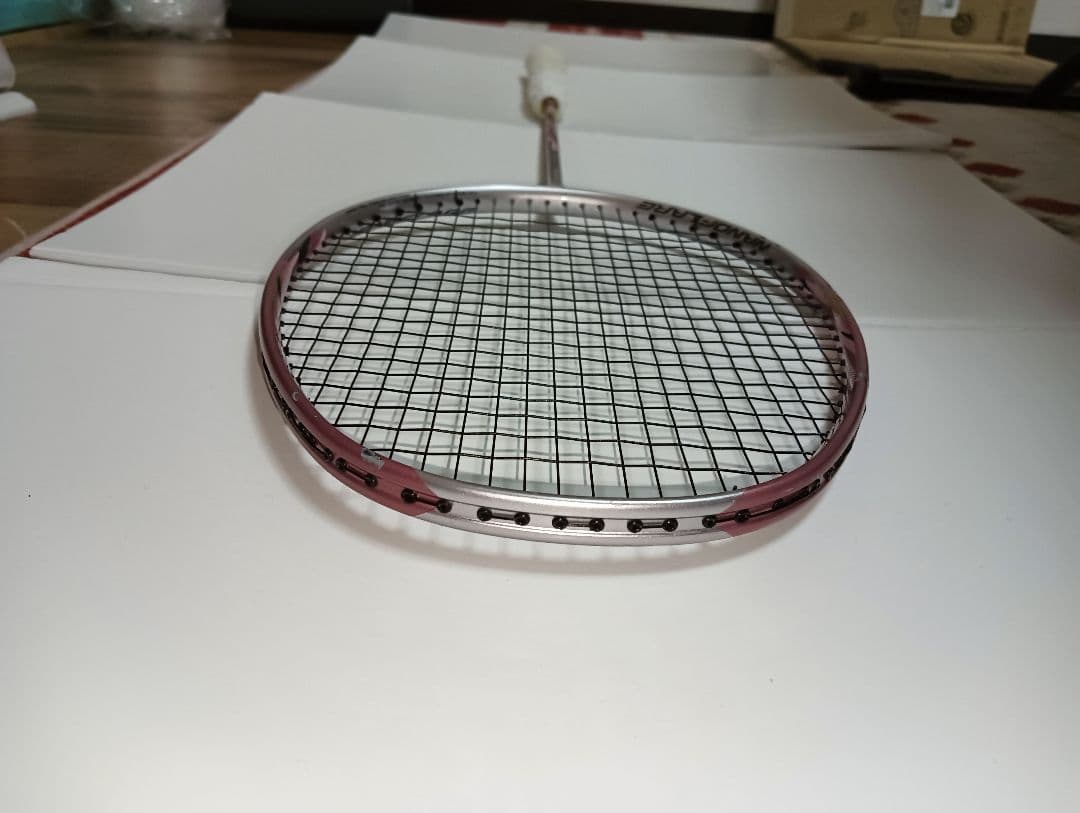 YONEX　ナノフレア600　4ug5