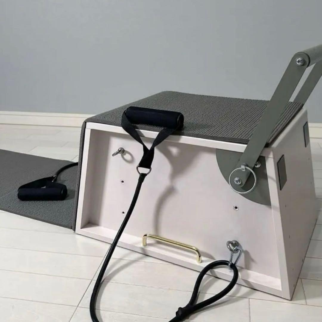 Meltis 自宅でピラティス　筋トレ　ストレッチ　ミストピンク