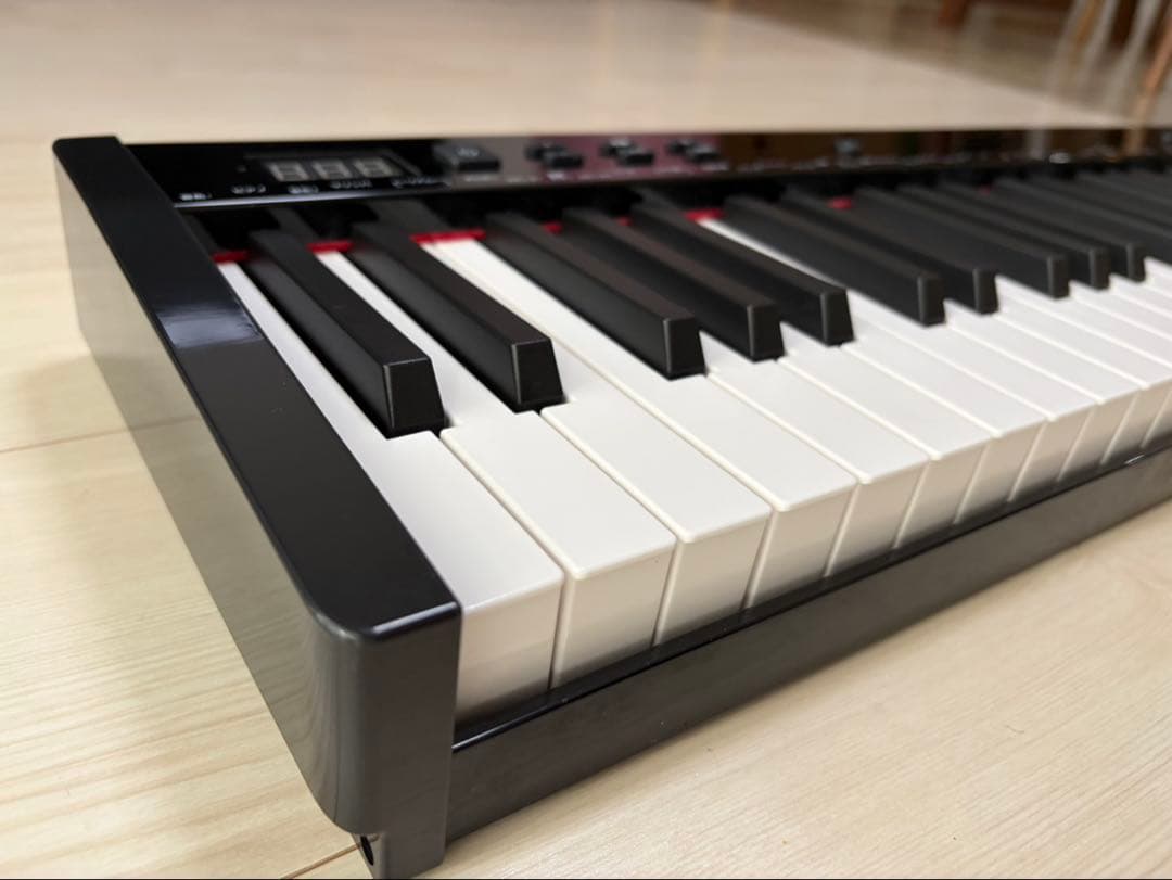 61鍵 電子ピアノ LEDディスプレイ　初心者向け
