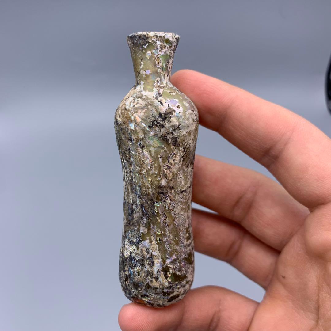 アフガニスタンの銀化ガラス/ローマンガラスボトル