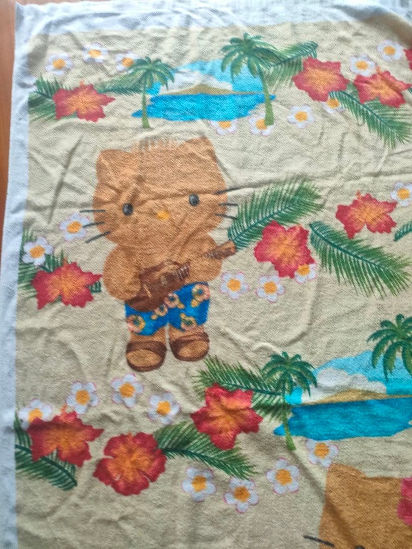 日焼けキティ　キティちゃん　サンリオ　バスタオル　　タオルケット　平成レトロ