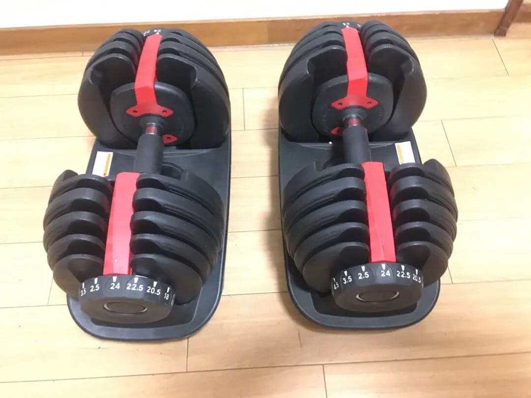 ② 可変式ダンベル 24Kg x 1個