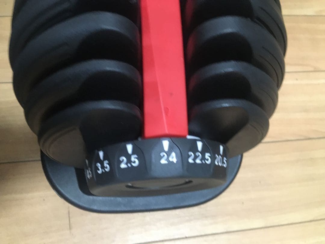 ② 可変式ダンベル 24Kg x 1個