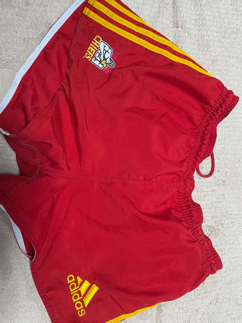 海外限定のチーフスの赤いバージョンです。