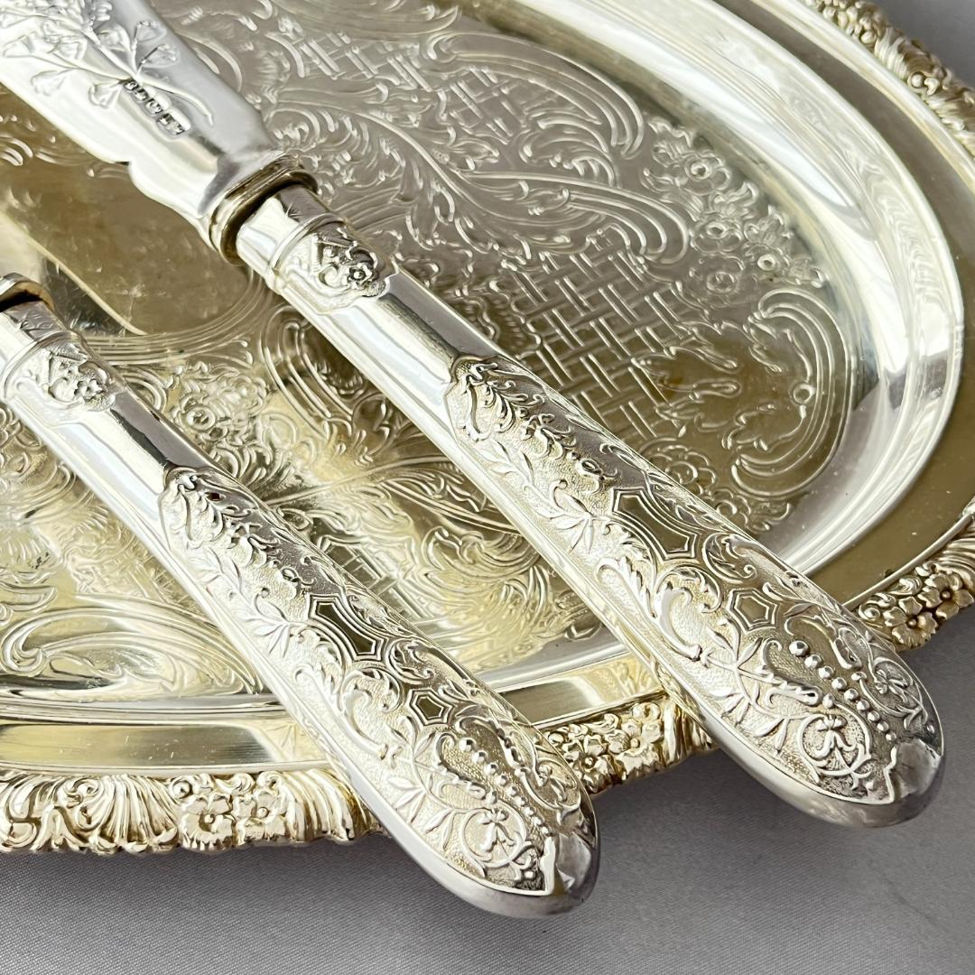 【Garrard & Co 】 ビクトリアンレリーフのサーバーセット 2本組