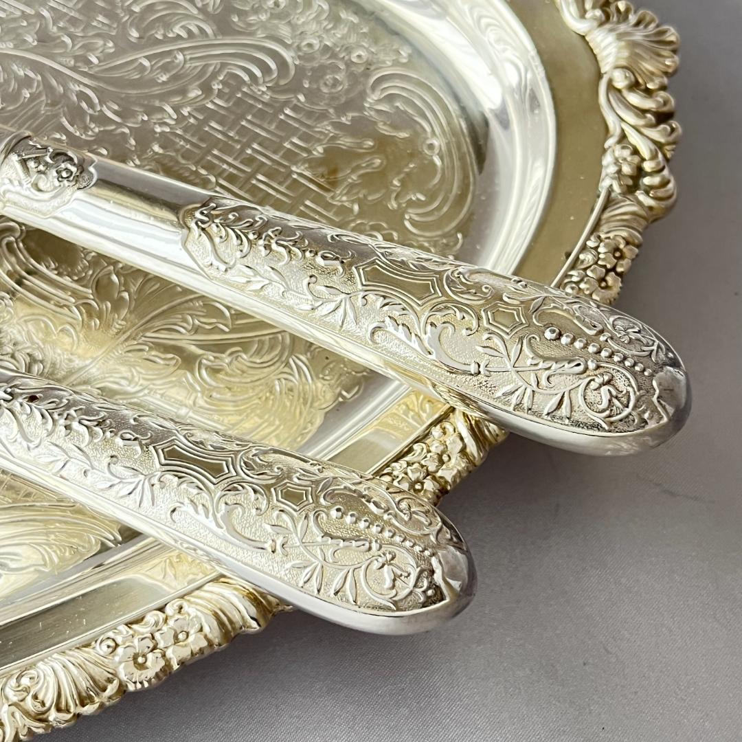 【Garrard & Co 】 ビクトリアンレリーフのサーバーセット 2本組