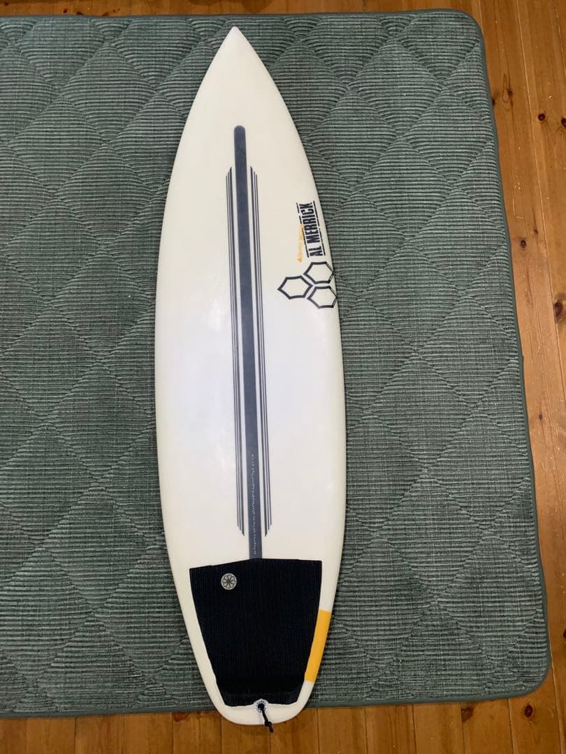 AL MERRICK ハッピーエブリデイ　スパインテック　5’7（フィン付き）