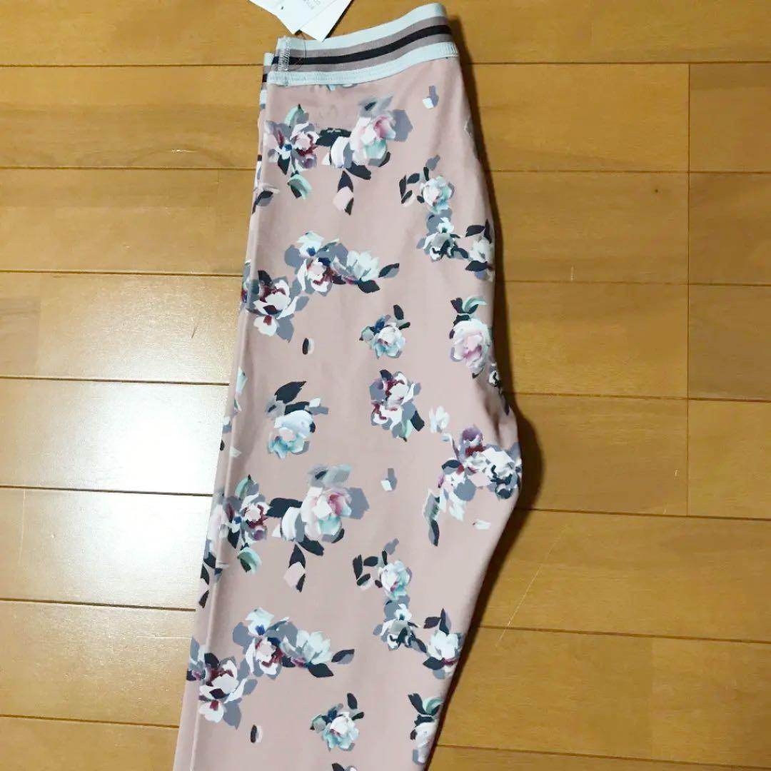 beyond yoga ビヨンドヨガ　レギンス　花柄