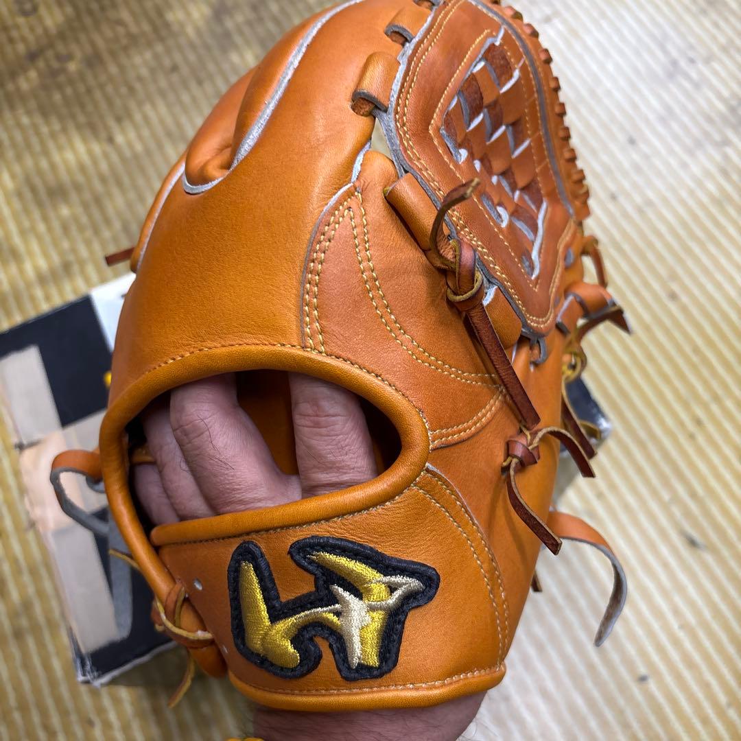 新品未使用ワールドペガサス桑田真澄モデルスペシャルオーダー投手用右投げタグ箱あり