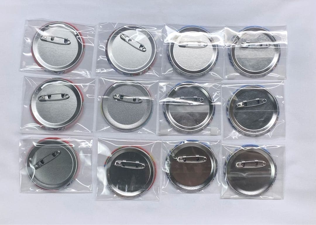 いれいす りうら 缶バ