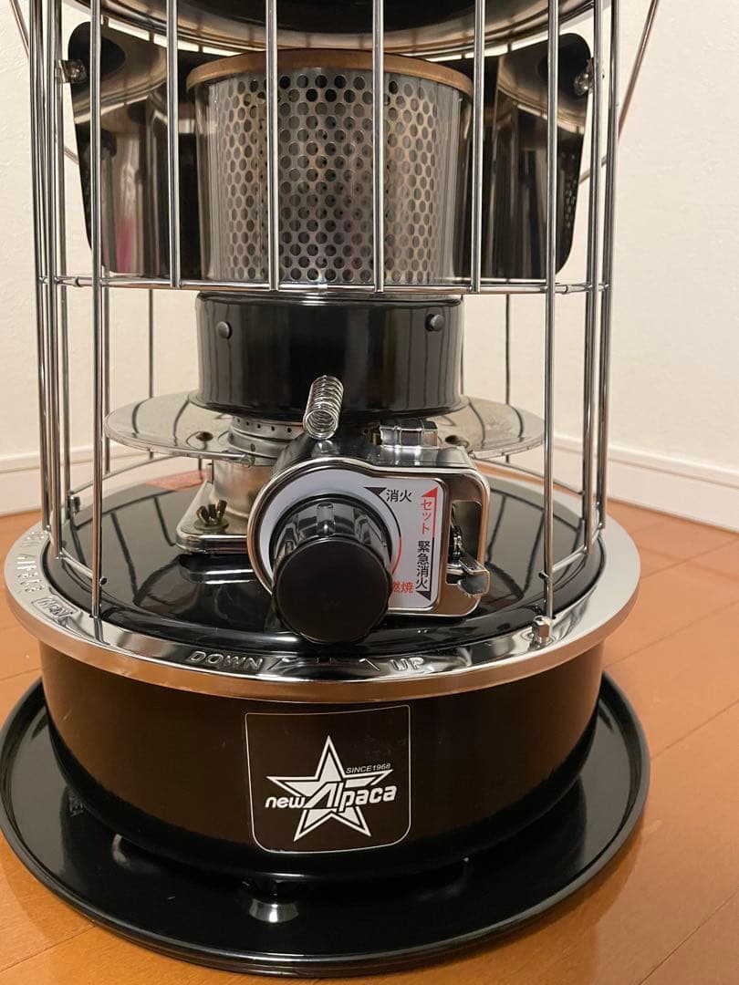 ニューアルパカストーブ　TS-77JS-C ブラック　専用収納ケース反射板、五徳