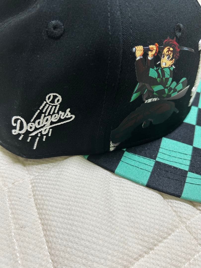 【未使用】 鬼滅の刃限定品 キャップ LADodgers ニューエラ 鬼滅帽子