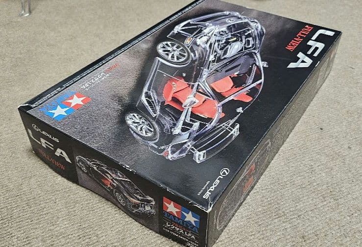 タミヤ 1/24 No.325 フルビュー レクサス LFA プラモデル