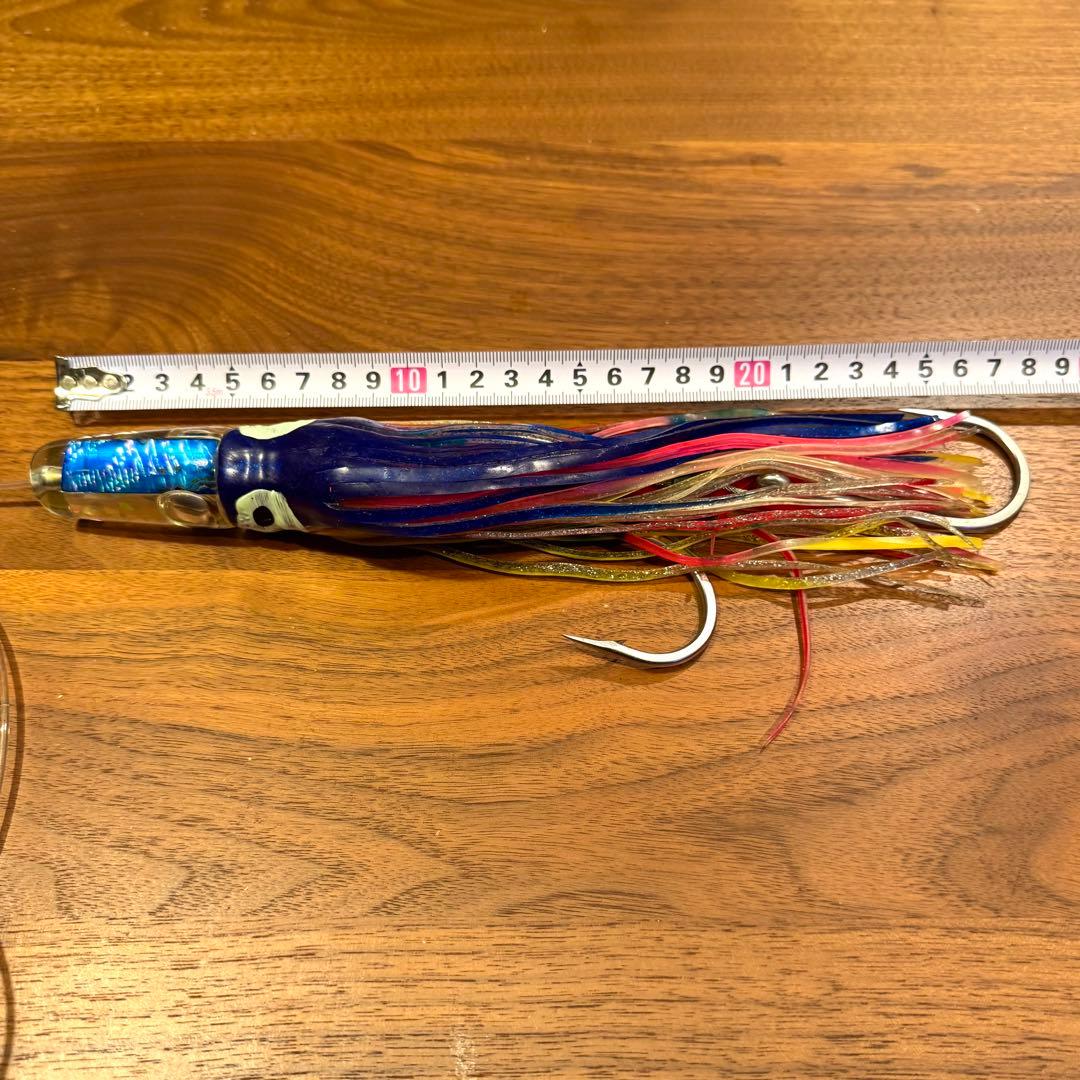 カジキ トローリング フェニックスルアー ８号サイズ ダブルフックリギング済み①