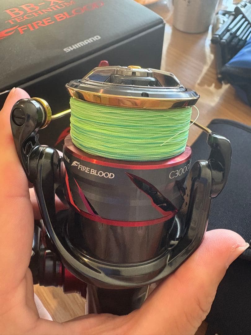 シマノ　リール　ファイアブラッド　テクニウム　C3000DXG 右ハンドル