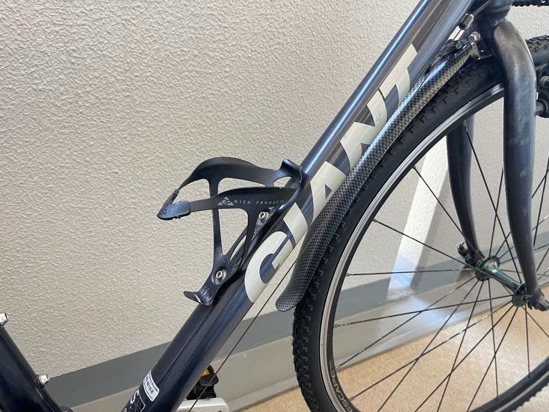 GIANT クロスバイク ESCAPE R3 カスタマイズ　S