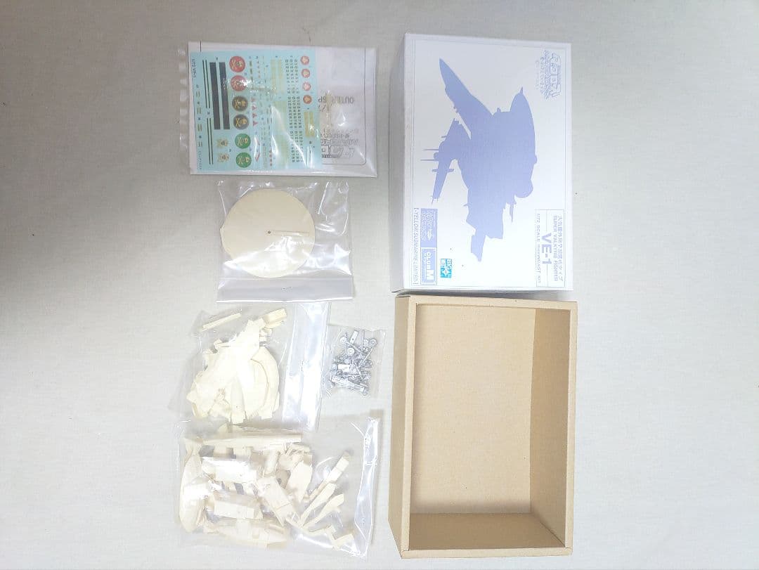 クラブM イエローサブマリン 1/72 バルキリーファイターバージョン5機セット