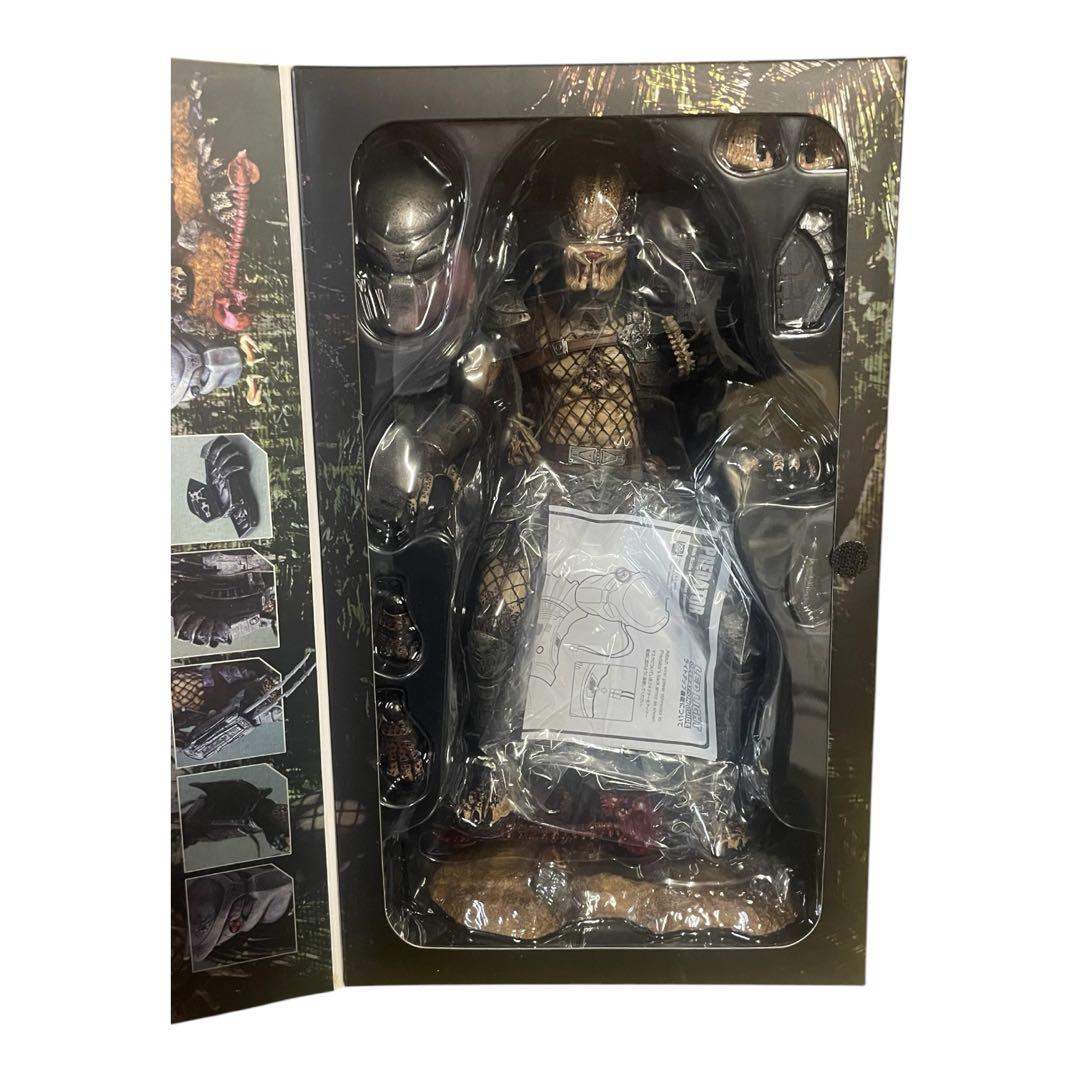 ホットトイズ ジャングルハンター プレデター