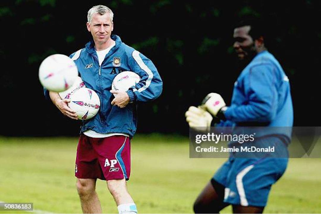 リーボック　ウエストハム　ナイロンジャケット　アンセムジャケット　ジャージ