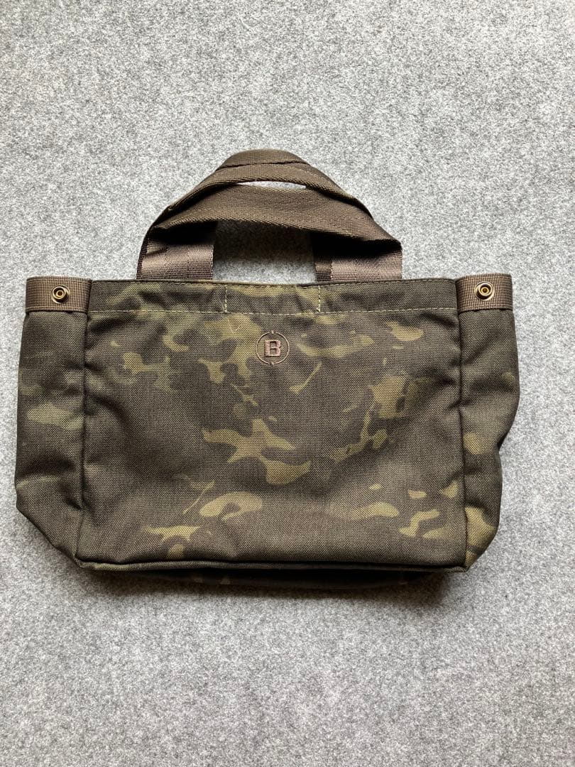 ブリーフィング　ゴルフカートバック