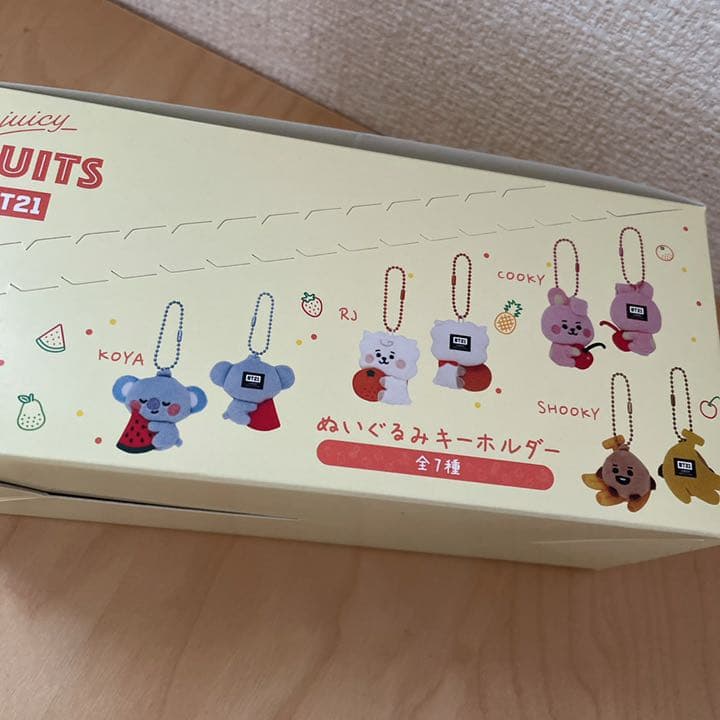 BT21 トレーディングぬいぐるみキーホルダー BOX 7種入り BTS