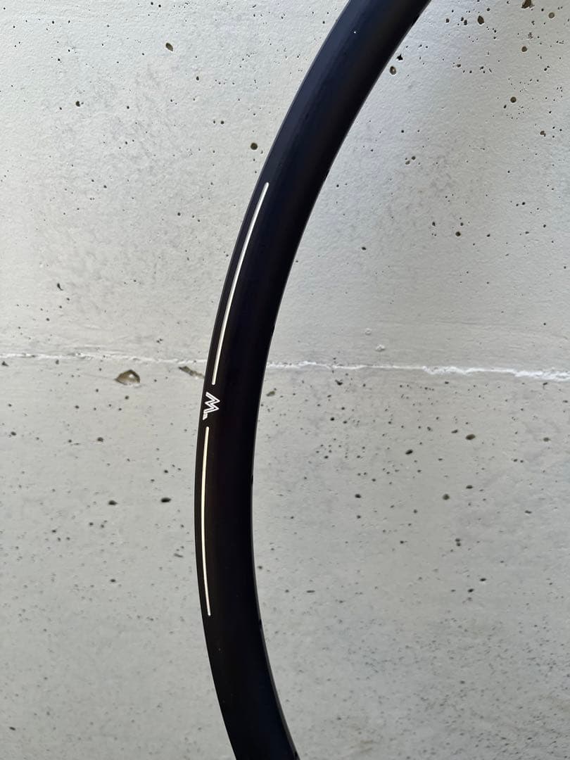 パーツ WHITE INDUSTRIES G25A 700c/32H