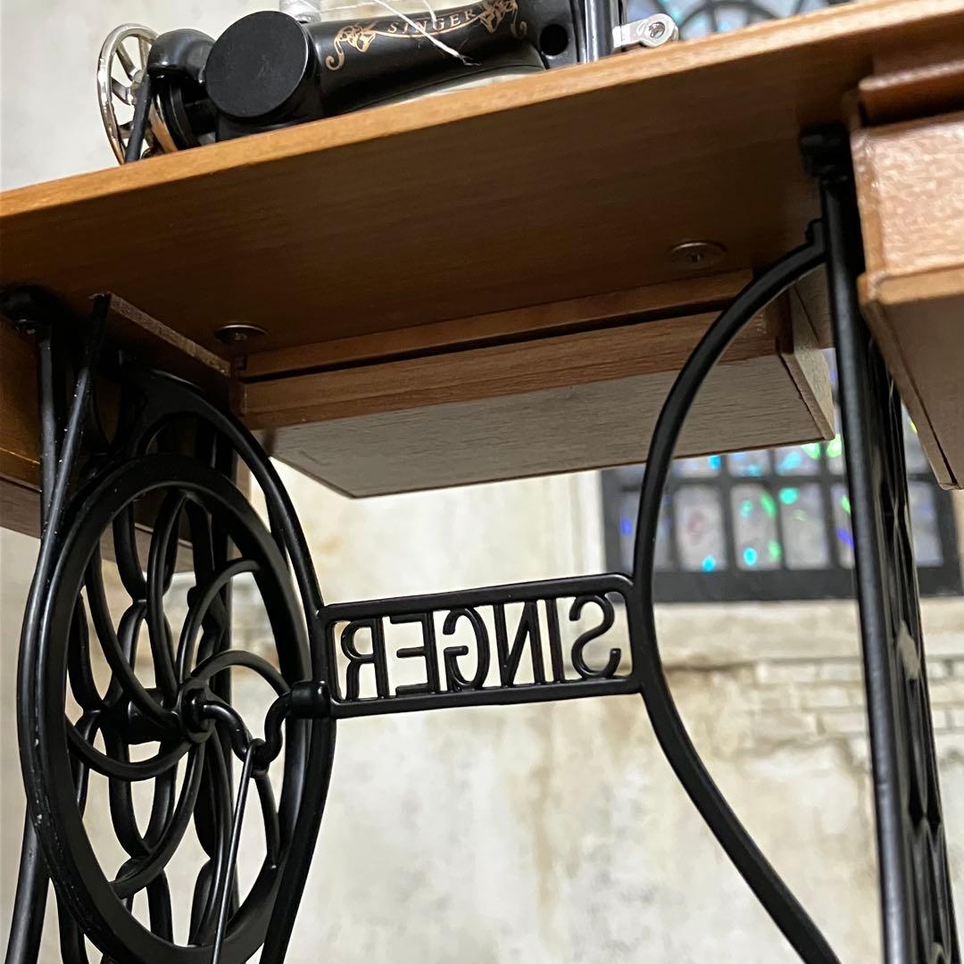 ミニチュア　ドール家具　ミシン　ドールハウス　1/6サイズ　ブライス