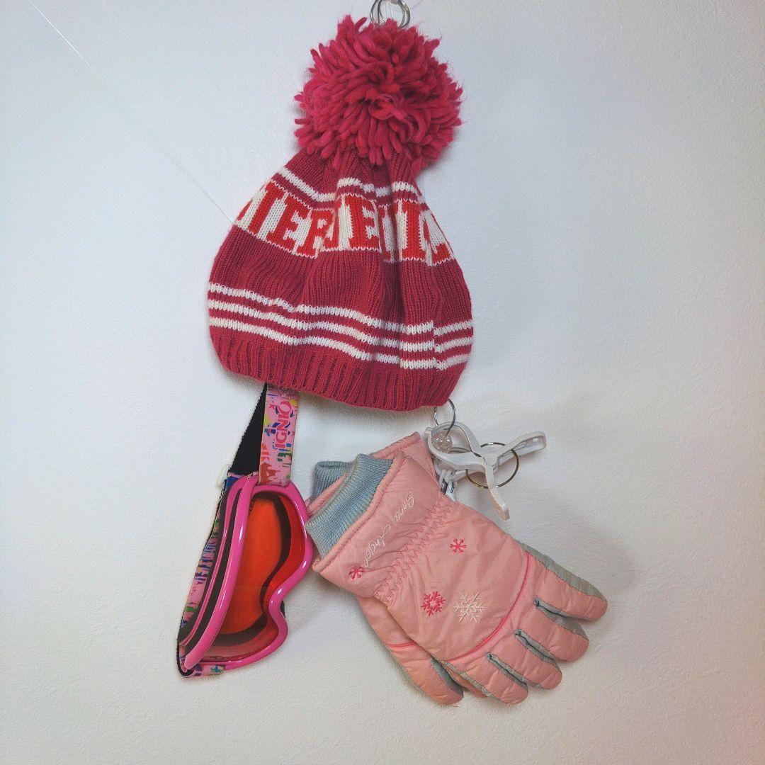 スキーウェア　150cm　キッズ　子供　ピンク　グローブ　ニット帽　ゴーグル
