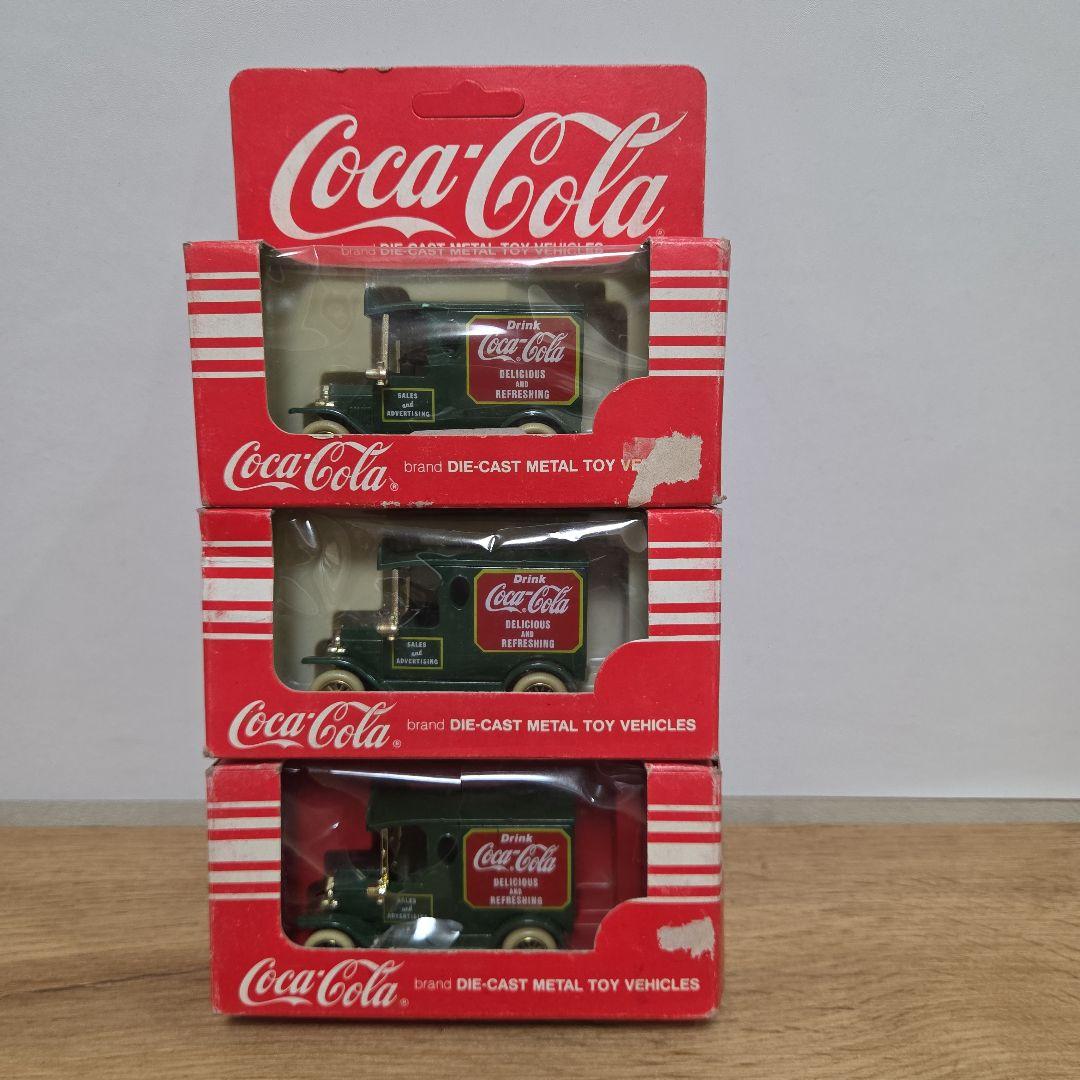 90's コカ・コーラ　ダイキャスト 英国製 メタルトイ ミニカー 4種 全8台