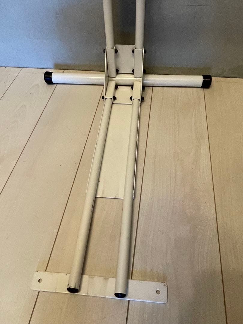 サイクルロッカー（CycleLocker）室内縦置きスタンド　白　CS-650