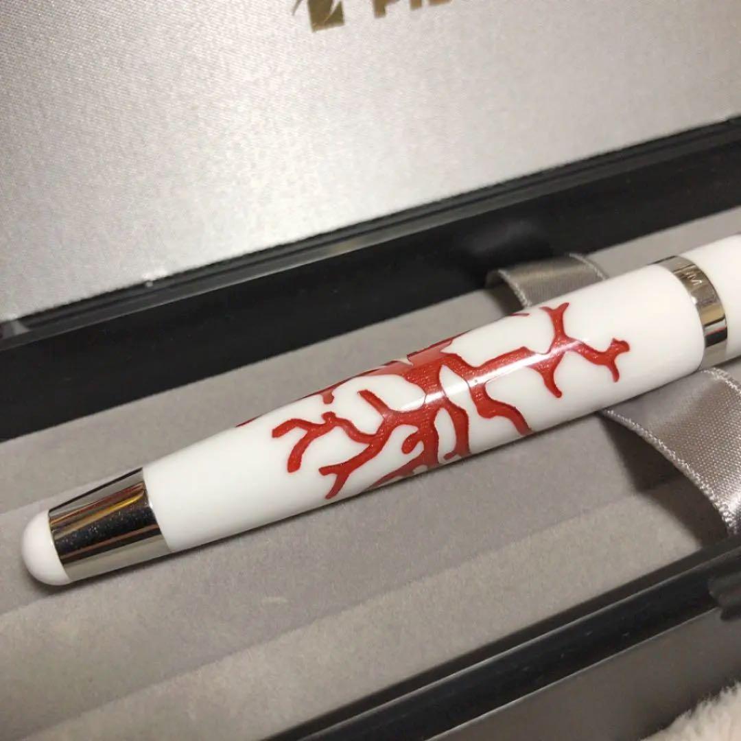 ☆未使用品 シグナム 万年筆 コラーロ ホワイト レッド ニブF 18金ペン先☆
