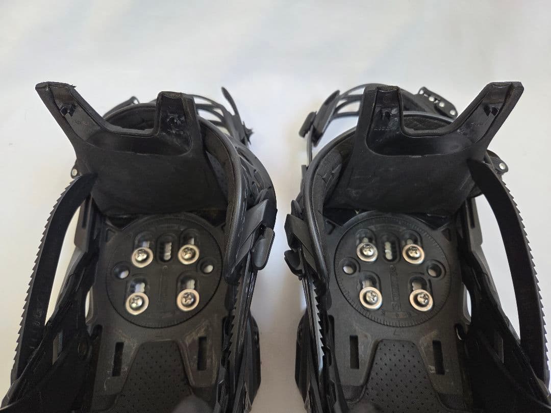 SALOMON HOLOGRAM 21-22モデル