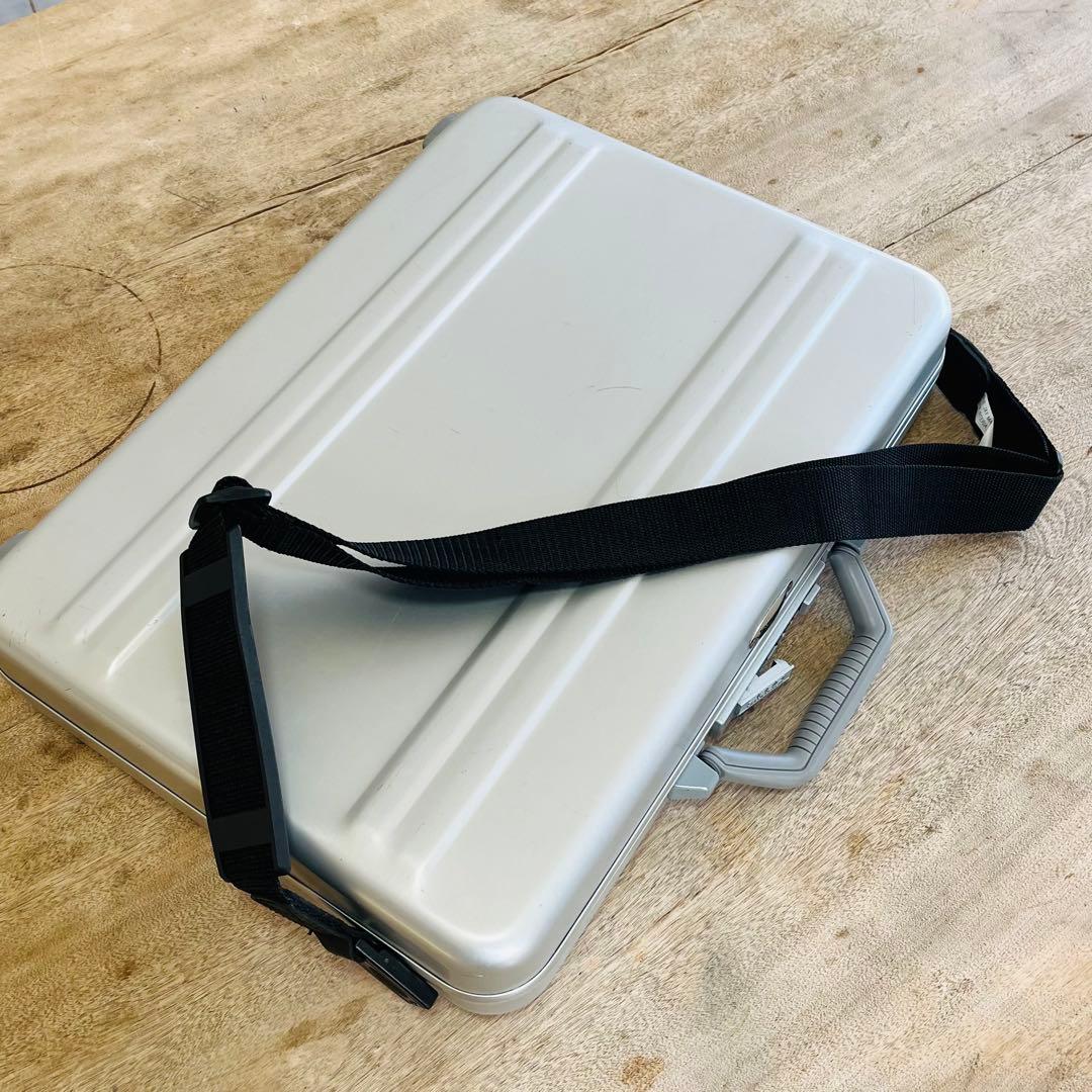 ZERO セキュリティケース 9430 シルバー