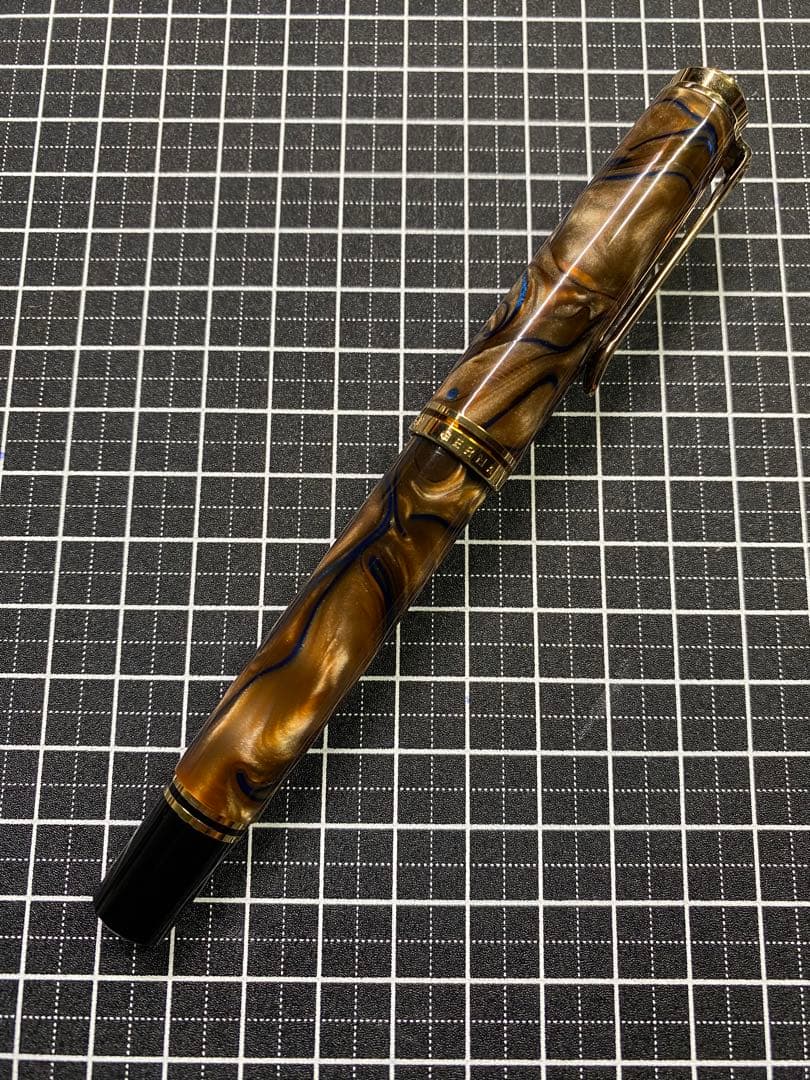 Pelikan Souveran M800 GRAND-PLACE 万年筆