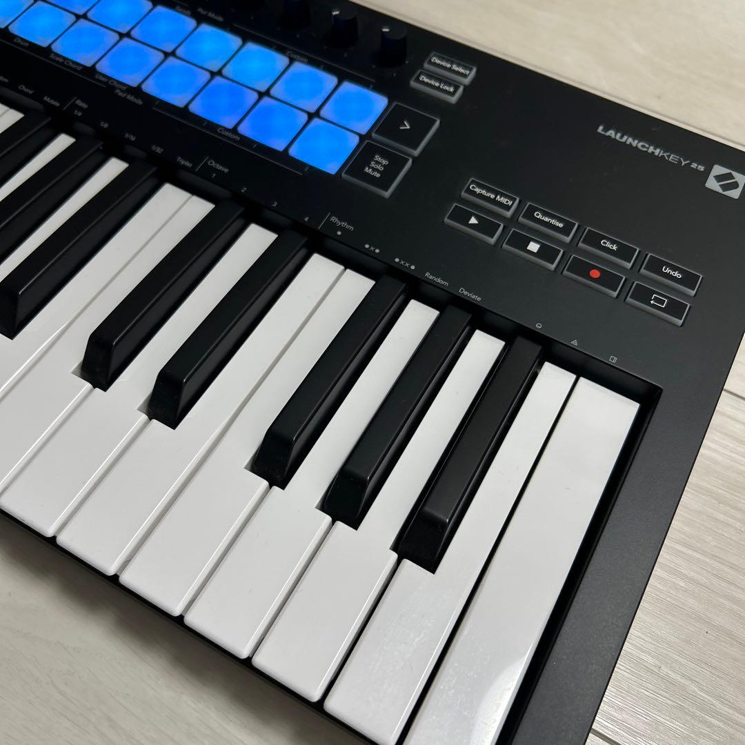 【美品/ほぼ未使用】 NOVATION LAUNCHKEY 25 MK3