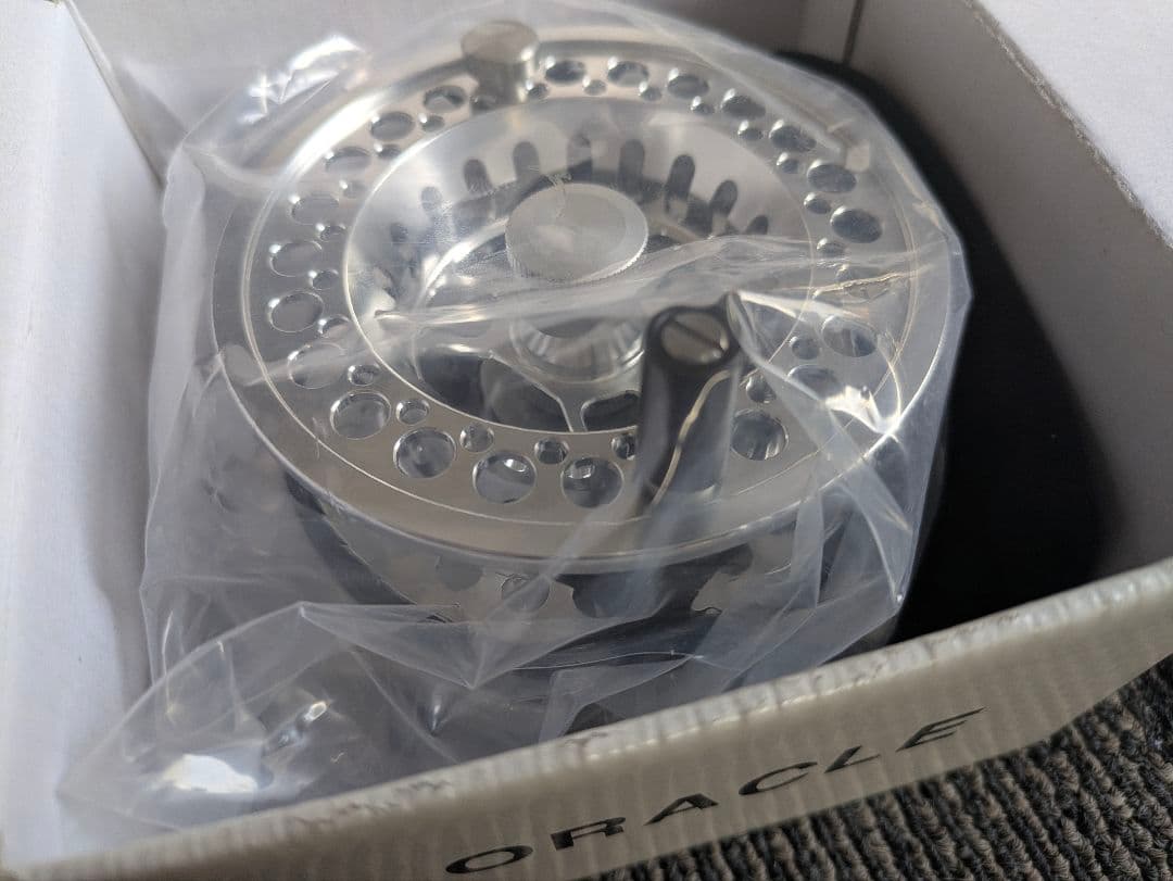 TIEMCO ティムコ オラクル VLA-R V シルバー フライリール