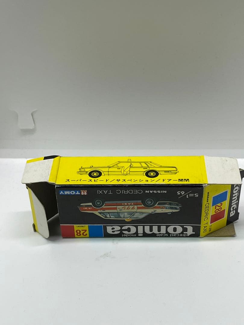 トミカ 黒箱 28 -4-7 ニッサン セドリック タクシー セットバラ