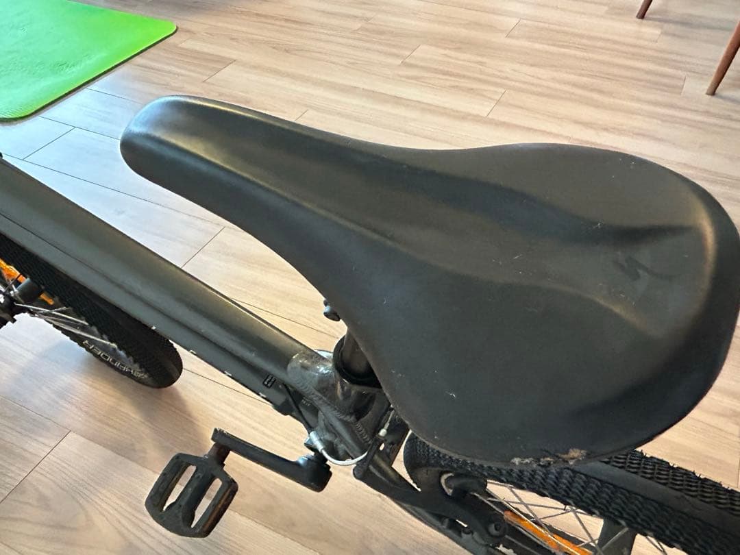 スペシャライズド　JETT16インチ