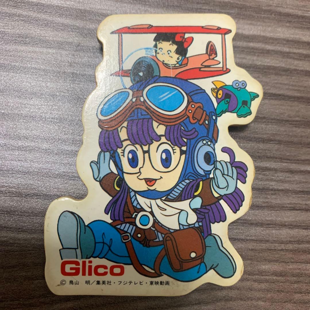 ☆入手困難 ☆ Glicoノベルティ ドクタースランプ アラレちゃん バッジ