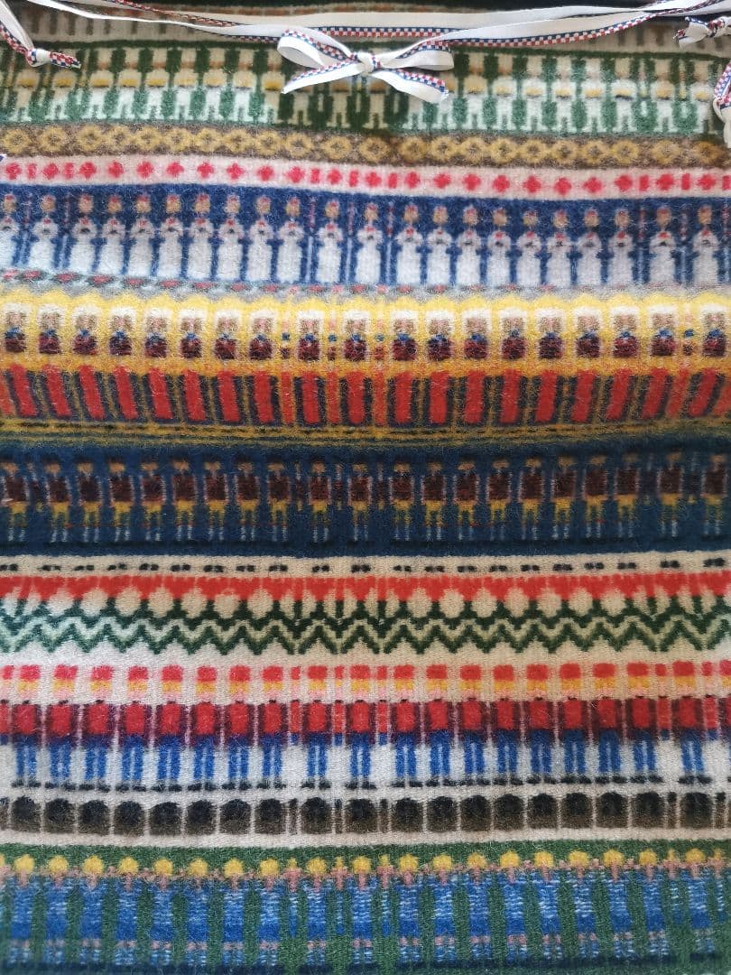 スウェーデン ブンデンローゼンゴング 手織タペストリー 看護師警察騎兵シェフ選手