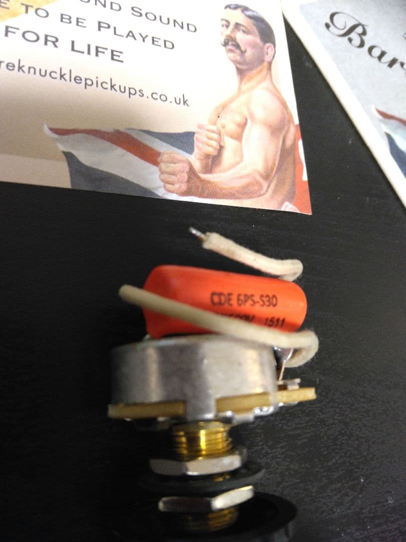 ギター infinite Trad Fullsize ST P90